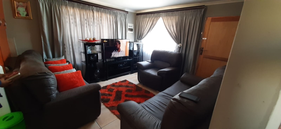 3 Bedroom Property for Sale in Vista Park Free State